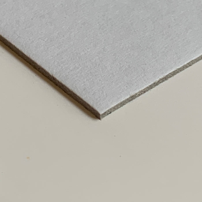 Grafisch Grijskarton Mono 1mm 80 x 110 cm LL 640gr/m2 (25 platen)