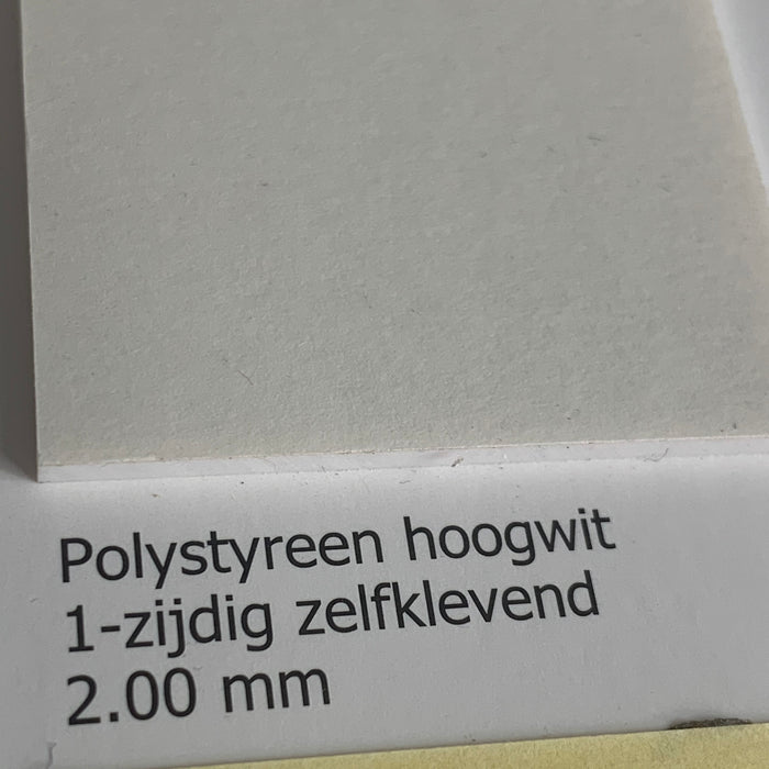 Polystyreen eenzijdig zelfklevend 2mm 102 x 202cm (5 platen)